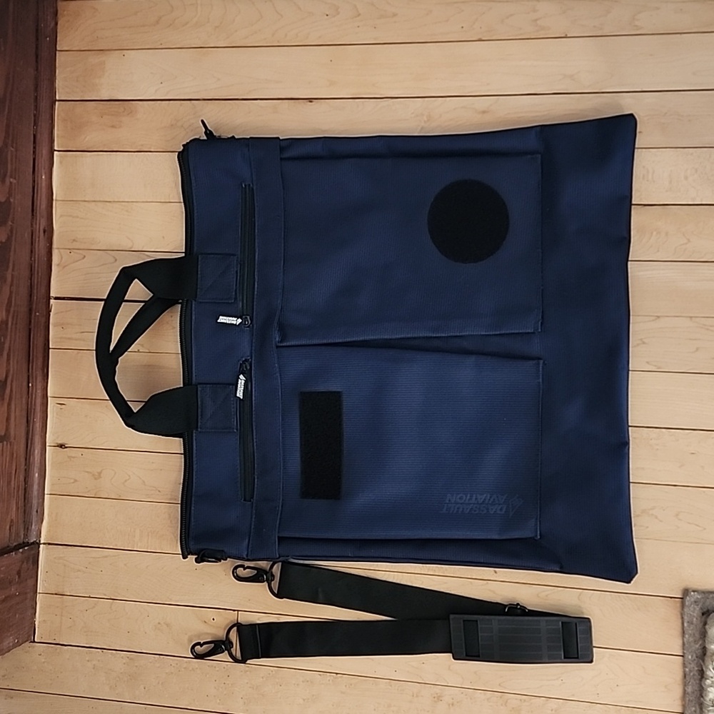 Dassault  Aviation Crewbag with 2 Removable patches Navy Blue